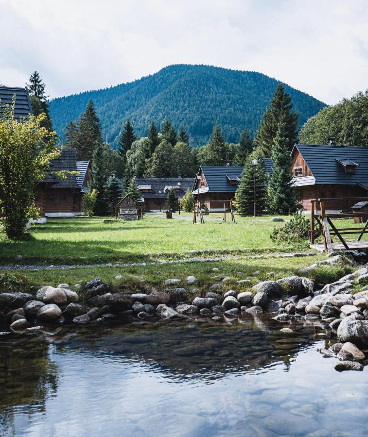 Hotel****Liptovsky Dvor Liptovský Ján Exteriör bild