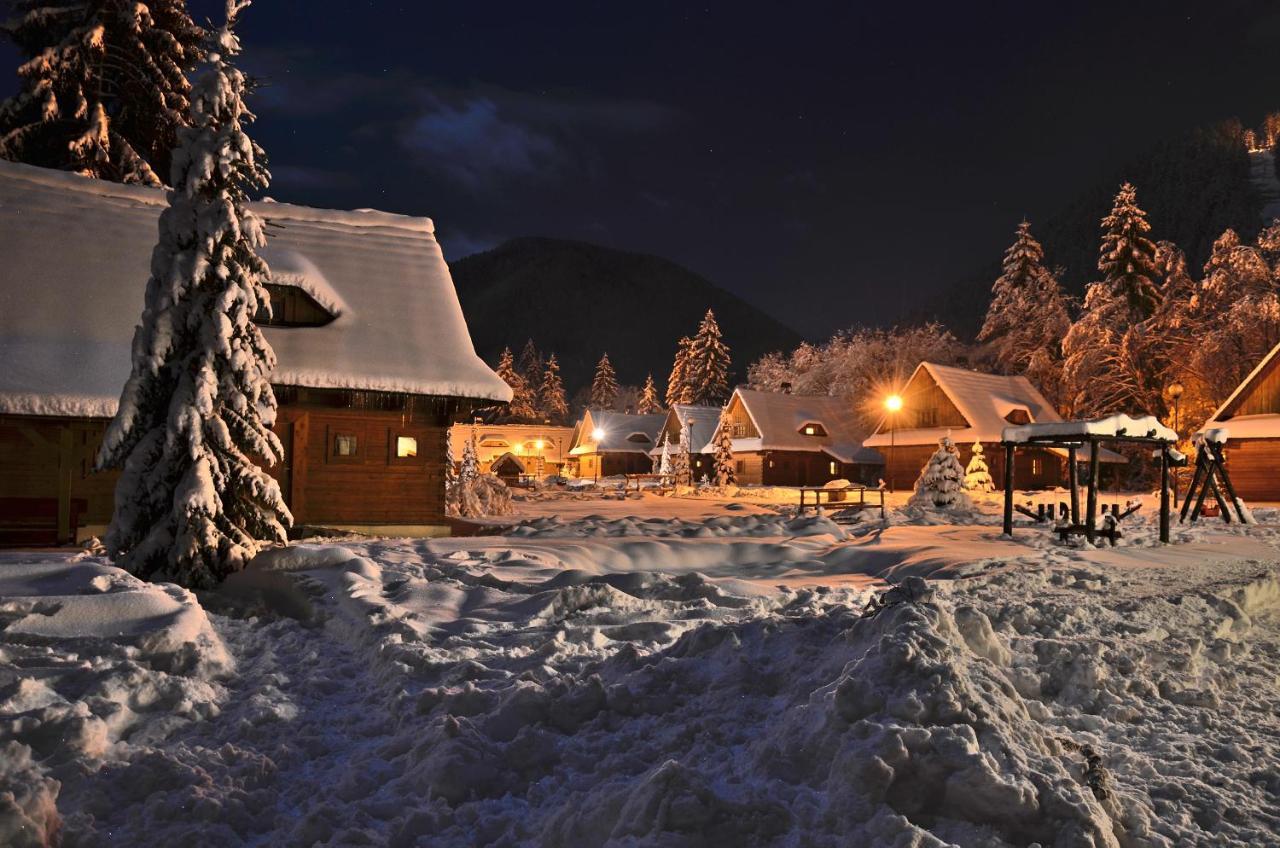 Hotel****Liptovsky Dvor Liptovský Ján Exteriör bild