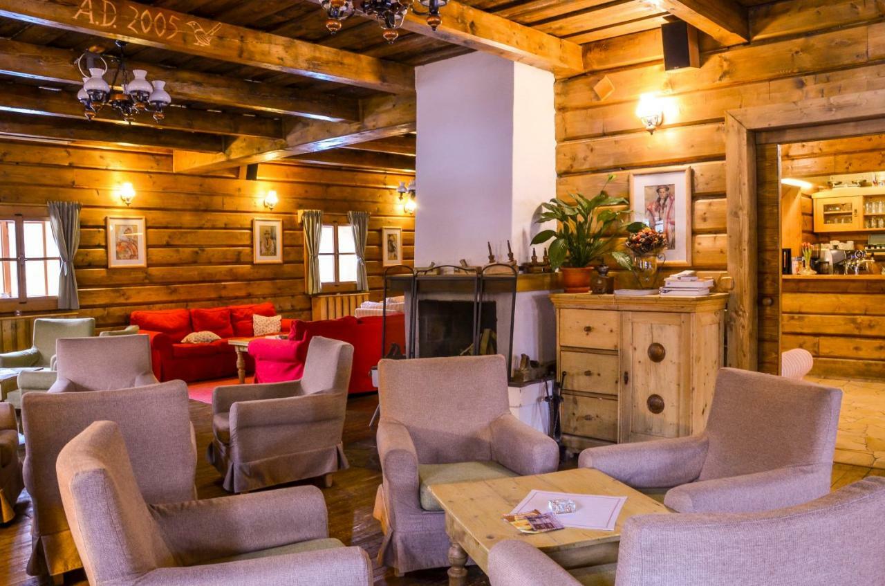 Hotel****Liptovsky Dvor Liptovský Ján Exteriör bild